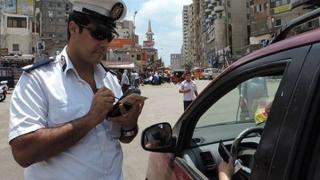 تحرير 1626 مخالفة التحدث في الهاتف المحمول أثناء القيادة.. و 1261 السير بدون تراخيص