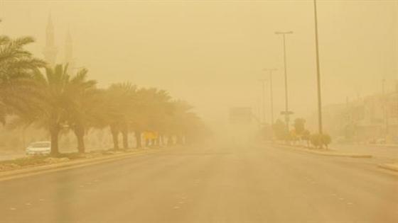 المرور يدفع بسيارات إغاثة على الطرق السريعة بعد ظهور رياح مثيرة للاتربة