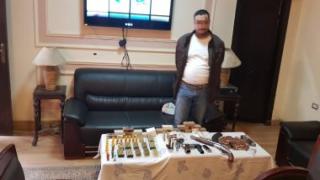 ليله القبض على ابو علام أخطر تاجر سلاح وذخيره فى “البساتين”