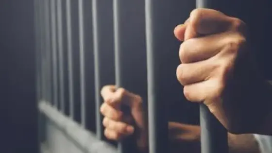 جنايات القاهرة تنظر محاكمة 4 متهمين بتقليد صفة رجال شرطة والاستيلاء على أموال مواطنين