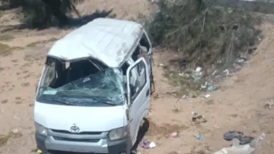 6 مصابين إثر انقلاب ميكروباص بالعياط على الطريق الصحراوي