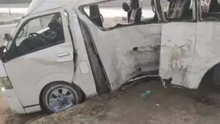 إصابة 8 أشخاص في تصادم ميكروباص وربع نقل بطريق بلبيس السلام