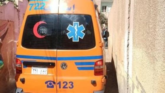 حادث تصادم بقنا يُصيب أبًا وابنه على الطريق الصحراوي