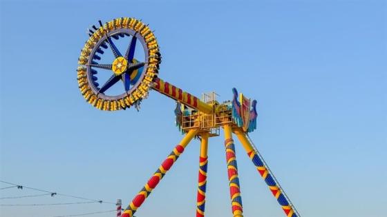 إصابة 23 فتاة إثر سقوط لعبة في ملاهي بالسعودية