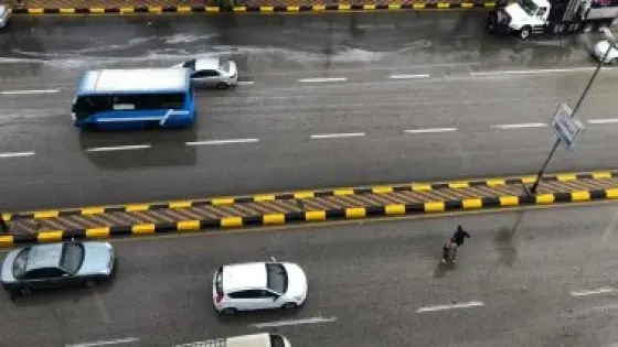 تحركات مرورية مكثفة لضبط الطرق بعد موجة الأمطار