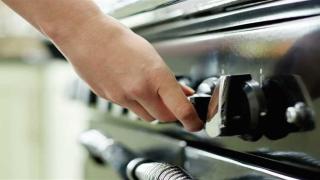 مصرع سيدة وإصابة نجلها في تسرب غاز بشقتهما بالمطرية