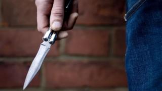 عاطل يطعن طالبا بسلاح أبيض فى القليوبية