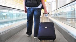 منع صاحب سلسلة مطاعم سورية شهيرة من السفر لتنفيذ 4 أحكام قضائية