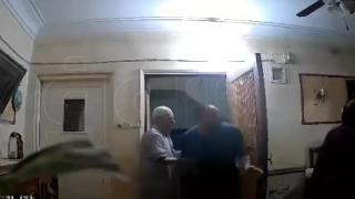 استغاثة أب وأم بالشرقية: نجلنا يهدد حياتنا ويهاجمنا بـ “سلاح أبيض” داخل المنزل