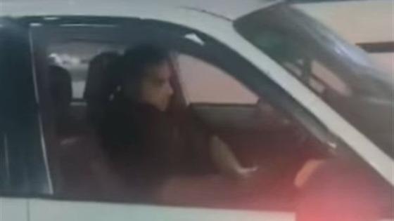 القبض على سائق لارتكابه فعلًا فاضحًا داخل سيارته أمام سيدة بأحد الشوارع