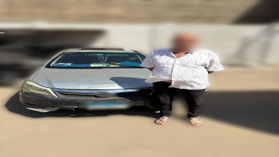 ضبط قائد سيارة بالقاهرة بعد تداول فيديو يظهر سيره عكس الاتجاه وادعائه صفة مسؤول حكومي