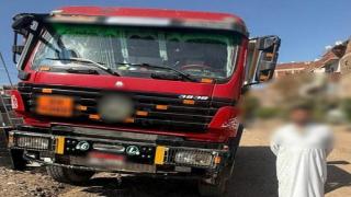 الداخلية تكشف ملابسات اصطدام سيارة نقل بأخرى وهروب قائدها بالشرقية