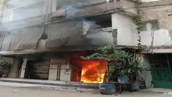 حريق ضخم يلتهم محلين بالعصافرة وتلف محتوياتهما بالكامل