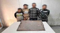 الأمن بأسيوط يطيح بعصابة سرقة أغطية الصرف الصحي