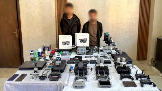 ضبط شخصين بحوزتهما 4 طائرات “درون” غير مرخصة في بني سويف