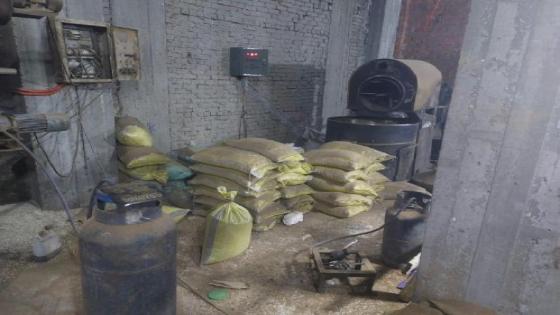 ضبط مصنع بالقليوبية لإنتاج البن المغشوش ومصادرة 10 أطنان بسلة مجففة