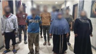 ضبط 12 متهماً لقيامهم بتسخير 14 طفل “أحداث ” للتسول بالجيزة