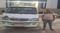 ضبط سائق ميكروباص سار عكس الاتجاه في الجيزة لاختصار الطريق