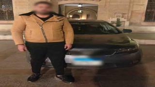 سقط في قبضة الأمن.. سائق “نقل ذكي” يُجبر سيدة على النزول بالقوة والسباب