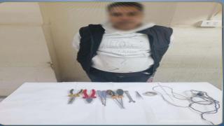 “بنساعد الناس الغلابة” ..حبس فني كهرباء بتهمة التلاعب بعدادات الاستهلاك وسرقة التيار بعين شمس