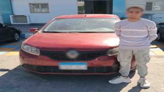 القبض على قائد سيارة للسير برعونة وتعريض المواطنين للخطر في الإسكندرية
