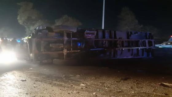 نجاة من كارثة.. انقلاب سيارة محملة بأسطوانات بوتاجاز على الطريق الزراعي بطوخ