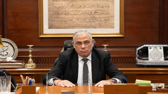 يد العدالة تطال “مستريح السيارات”.. النيابة تسترد أمير الهلالي بالتنسيق مع الإنتربول