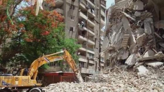 أمن الجيزة يؤمن إزالة أبراج وحمام سباحة فى حملة لإزالة العقارات المخالفة