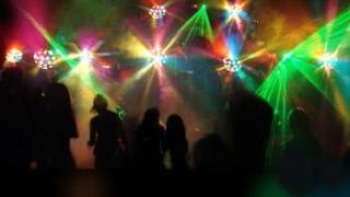 مباحث الاداب تواصل ضرباتها لاوكار الرذيله وتداهم 3 بارات شهيره بالجيزة