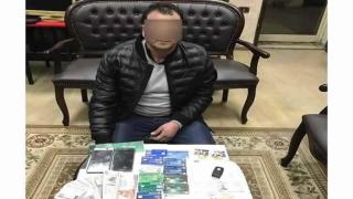 المتهم ب سرقة الفيزا كارد