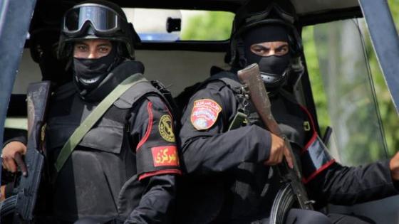 آداب الجيزة تضبط وكر الشذوذ وتلقي القبض على “مونيكا” و”كارما” في الشيخ زايد