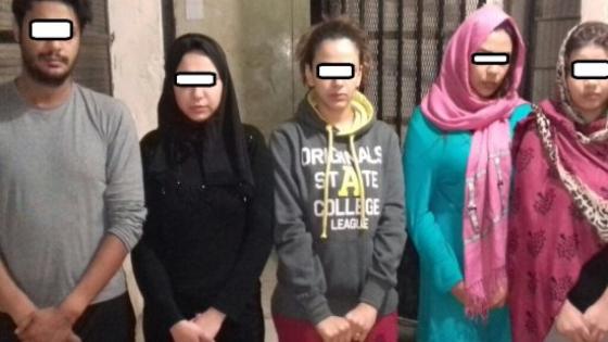 القبض على قواد وفتاة لاتهامهم بممارسة الدعارة فى العجوزة