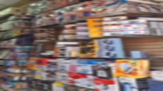 ضبط محل في التجمع الخامس يبيع “ريسيفر” لفك الشفرات بطريقة غير قانونية