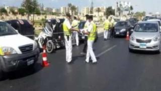 تحرير 811 مخالفة لعدم تركيب الملصق الإلكتروني ورفع 39 سيارة ودراجة نارية متروكة